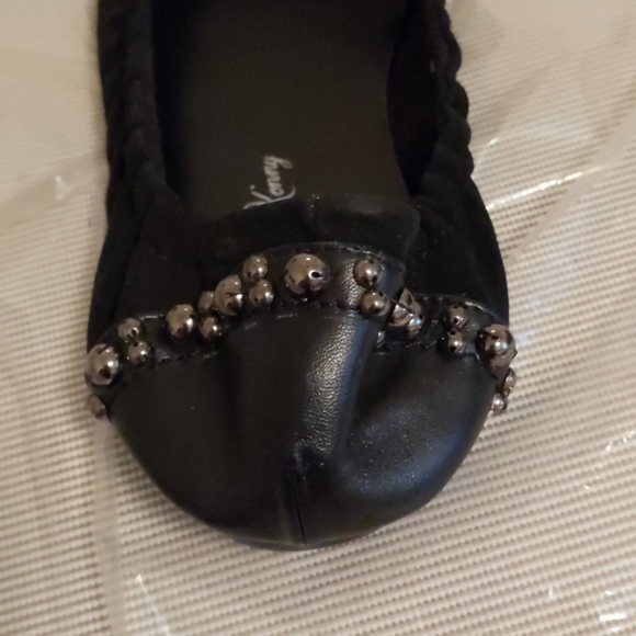 Ladies Black Bow-tie Flats - Picture 3 of 5